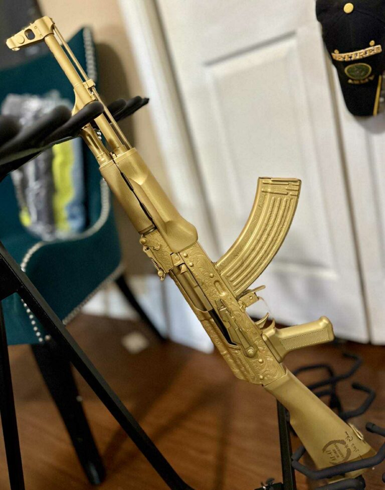 goldAK 768x978